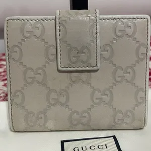 Gucci Embossed  Leather Compact Wallet thumbnail 3