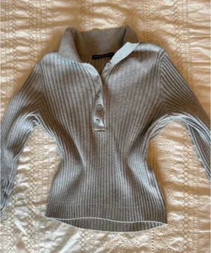 Brandy Melville Grey Button Long sleeve  thumbnail 1