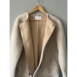 Elizabeth and James Jacket thumbnail 7