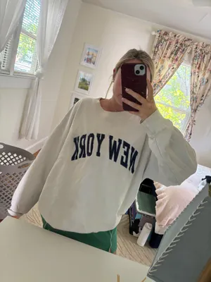Brandy Melville Sweatshirt thumbnail 2