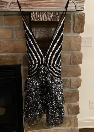 Never Been Done Yasmine sequin dress New Without Tag! thumbnail 2