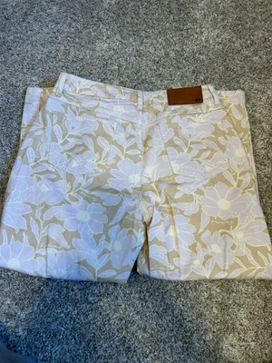 ASOS Reclaimed Vintage Floral Mom Jeans thumbnail 4