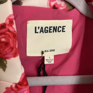 L’agence Barbiecore Kenzie Wild Roses Floral Long Line Double Breasted Blazer thumbnail 3