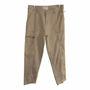 ✨HABITUAL Relaxed Cargo Ankle Cream/Tan Sz 4/27 Pants✨ thumbnail 3