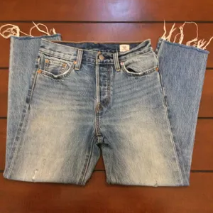 Levi’s made by white oak cone denim button fly ray hem 25 thumbnail 2