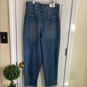 High-Waisted Distressed Loose Mom Jeans thumbnail 3