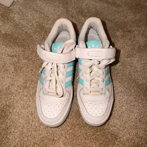 Adidas Sneakers thumbnail 2