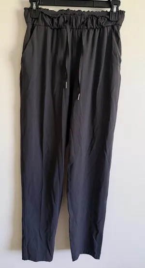 Lululemon Keep Moving Pant
Black size 4 thumbnail 1