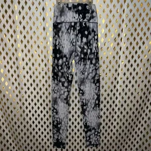 Aerie offline snow leopard crossover 7/8 leggings size XS thumbnail 5