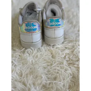 Adidas Grand Court Iridescent Stripe‎ White Sneakers Womens Size 6 Shoes thumbnail 5
