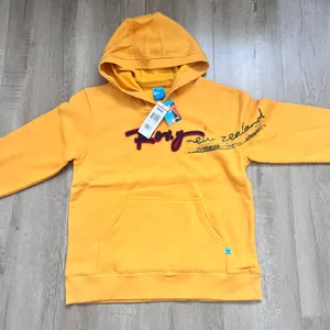 Roxy NWT Yellow Hoodie Sweatshirt “ New Zealand” Girl’s Women’s Size L thumbnail 1