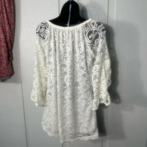 Win Win  White Lace Tunic Size Small/Medium EUC thumbnail 6