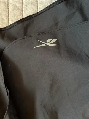 Reebok pull on black women’s workout running shorts M thumbnail 2