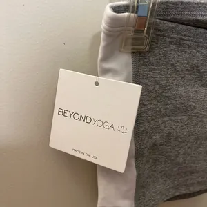NWT Beyond Yoga Spacedye Line Up Strapless Cropped Top Silver White Stripe S thumbnail 7
