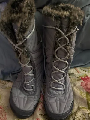 Columbia Minx Mid III Waterproof Snow Boots Ti Grey Steel 9.5 Pristine thumbnail 1