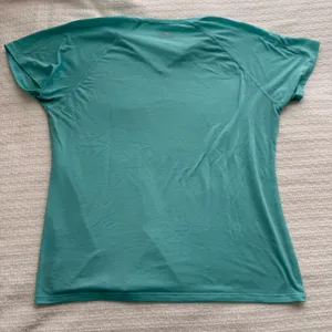 L Under Armour Blue Short-Sleeve T-Shirt thumbnail 2