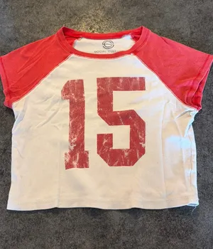 Graphic Tee Multiple Size L thumbnail 1