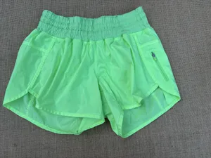 Lululemon Run Size 8 Track Attack Short FLORESCENT GREEN/ YELLOW thumbnail 5