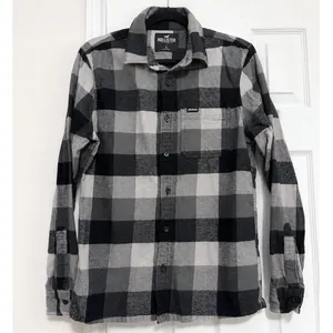 Hollister Black Gray Buffalo Plaid Flannel Button Down Shirt Small 100% Cotton thumbnail 2