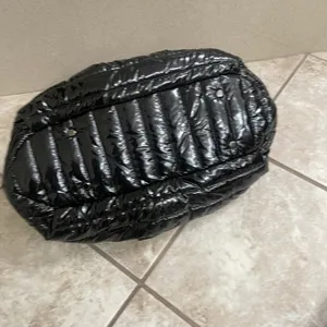 Think Royln‎ Black Patent Puffer Bag Quilted Chain Shoulder Bag New hobo NWT thumbnail 5