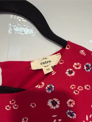 Red Floral Tie-Waist Entro Dahlia Gathered Waist Women's Dress NWT thumbnail 2