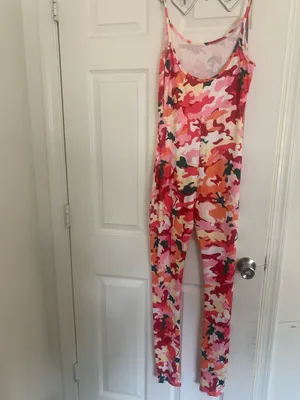 Size XL pink camo one piece bodysuit thumbnail 6
