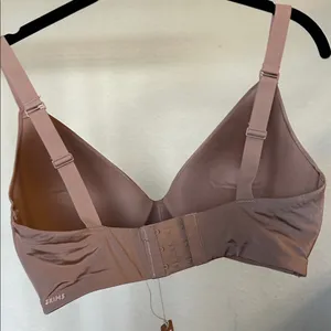 NWT SKIMS Wireless Form‎ lightly lined T-Shirt Bra in Sienna 38DDD thumbnail 5