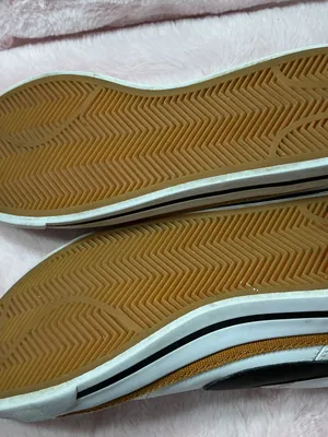 Nike White Sneakers with Black Swoosh and Brown Accent B11 thumbnail 6