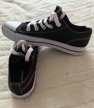 Airwalk Women’s Sneakers size 9 thumbnail 1