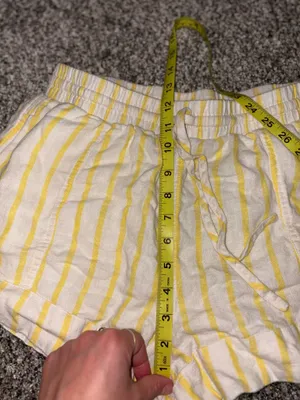 Universal Threads White Linen Shorts with Yellow Stripes thumbnail 7