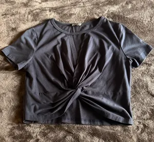 Shein Top Tie Crop thumbnail 1