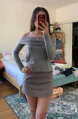 Abercrombie Off The Shoulders Top thumbnail 1