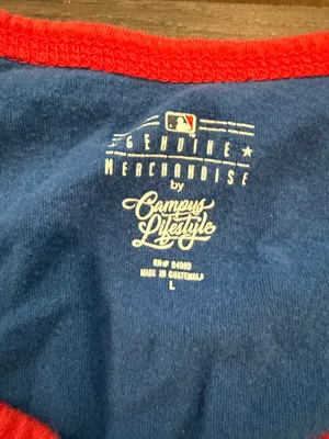 Campus Lifestyle Philadelphia Phillies Women’s 3/4 Sleeve Raglan Tee Size Large - C58-029 thumbnail 2