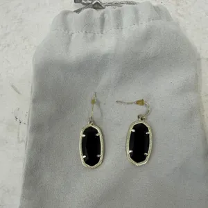 Kendra Scott Elle Gold Drop Earrings Black Opaque Glass thumbnail 5