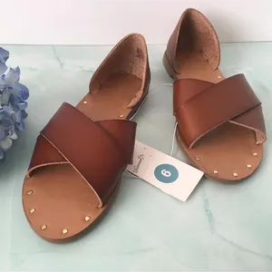 Sandals, Size 6 Brown thumbnail 2