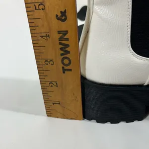 Dirty Laundry Chunky Lug Chelsea Boot Women‎ 8 White/Black Faux Patent Leather thumbnail 10