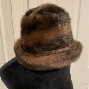 Vintage Classy Faux Fur Hat • Brown & Black • Chic Winter Statement thumbnail 2