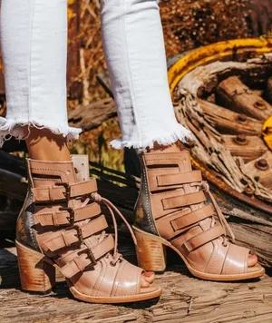 Freebird Braeden Blush Leather Tan Distressed Edgy Buckles Low Heel Sandals 10 thumbnail 1