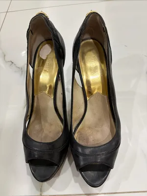 MICHAEL Michael Kors Hamilton Black Peep-Toe Platform Pumps size 9 thumbnail 2