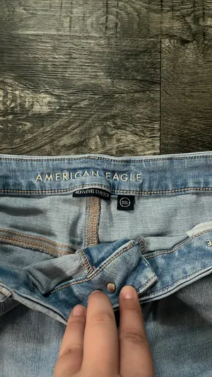 American Eagle Jeans thumbnail 3