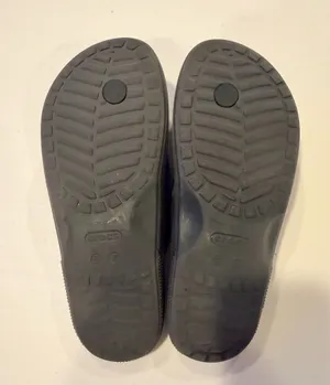 Crocs | Baya II flip-flop shoes. Size: Men-5, Women-7. thumbnail 8