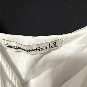 Abercrombie & Fitch White Twist-Front Spaghetti Strap Tank thumbnail 2