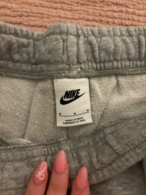 Nike Gray Sweatpants Joggers thumbnail 2