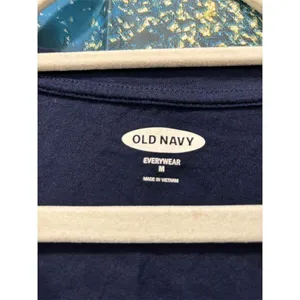 Old Navy Women's Blue V-Neck Tee Size M Short Sleeve Casual Top thumbnail 2