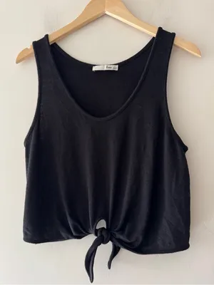 Aritzia Wilfred Free Knit Black Betsy Tie Front Detail Tank Top‎ thumbnail 1