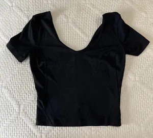 Lululemon Align V-Neck T-shirt Short Sleeve Low Cut Back Size 2 Black Pilates thumbnail 1