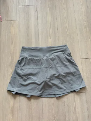 Lululemon pace rival skirt tall RHIG grey size 4 thumbnail 2