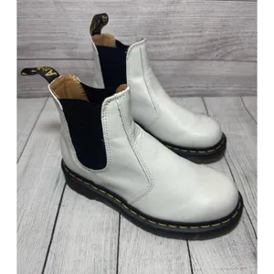 Dr Martens 2976 White Leather Chelsea Boot Women Yellow Stitch 26228100 SZ 6 thumbnail 5