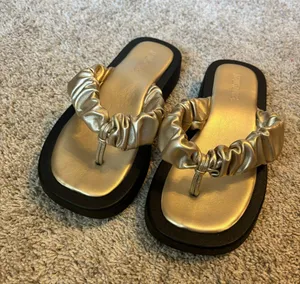 Target Gold Flip Flops thumbnail 5