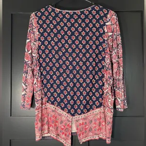 🛟🛟🛟BOGOHO 🛟🛟🛟Lucky Brand Multi-Media Floral Navy and Pink Blouse-Medium thumbnail 4